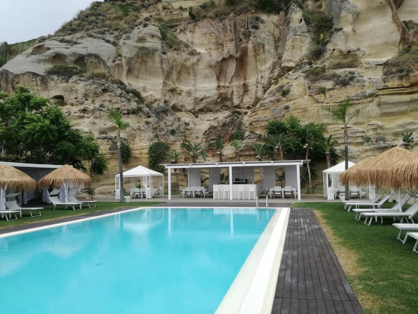Borgo Di Riaci Beach Resort Santa Domenica  Exterior foto