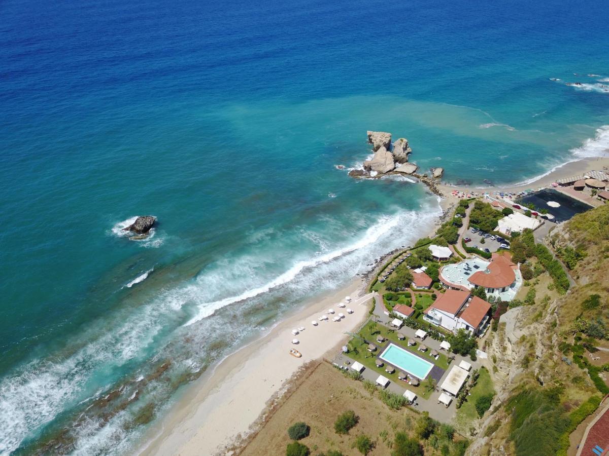 Borgo Di Riaci Beach Resort Santa Domenica  Exterior foto